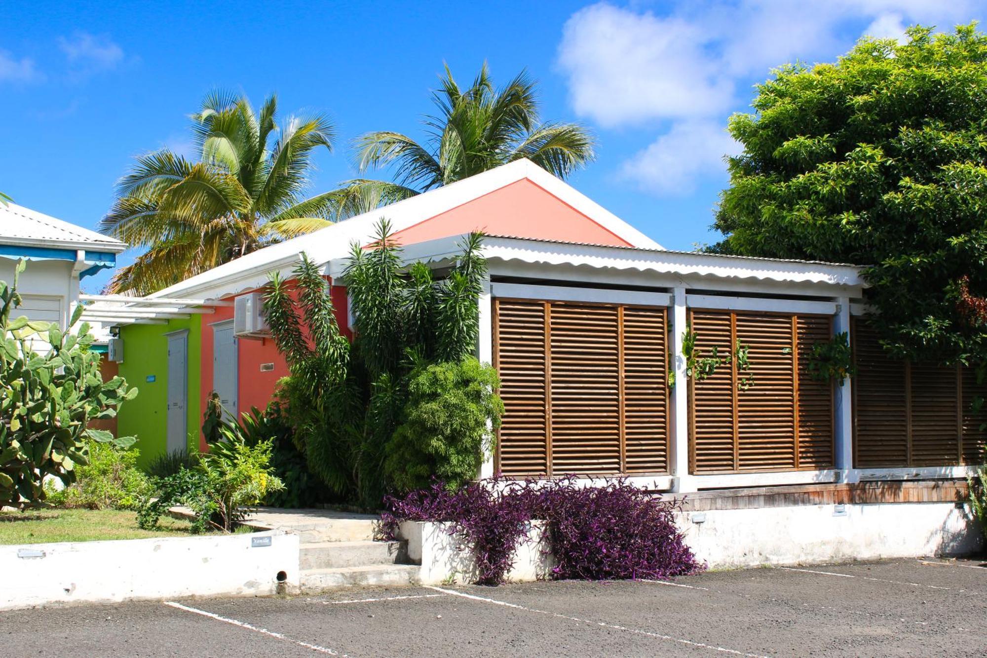 Bungalow La Papaye Bleue Residence Acces Piscine & Plage Saint-Francois  Eksteriør bilde